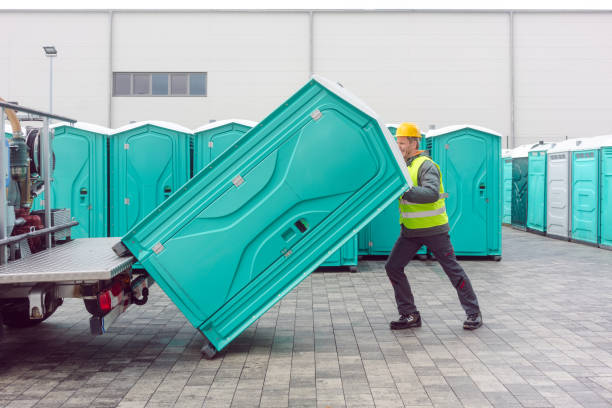 Best Portable restroom trailer rental  in Gordo, AL